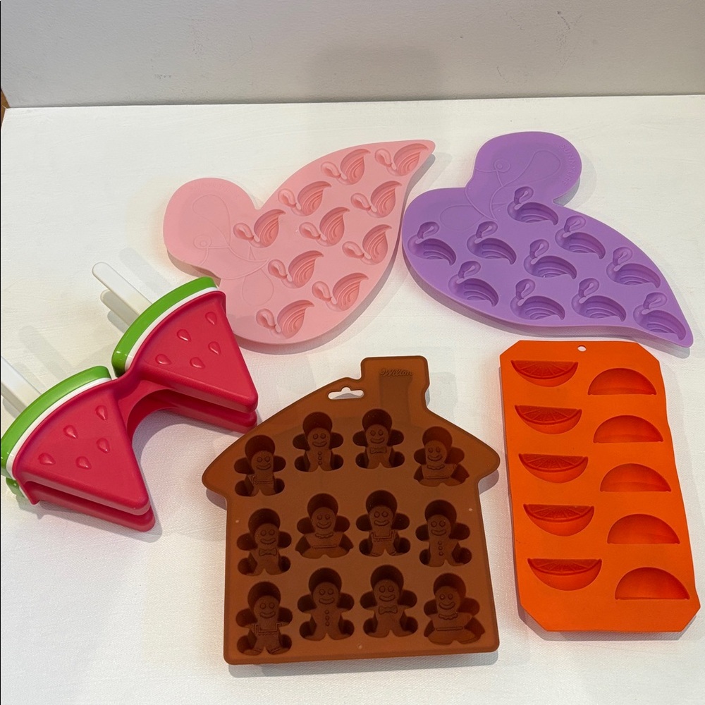 Silicone moulds for baking/chocolate soap/kids kinetic sand/playdoh fun etc